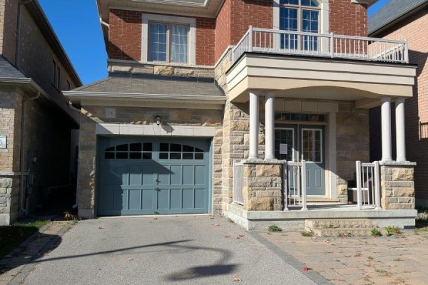 14 Beechborough Crescent, East Gwillimbury, ON L9N0L6 Photo 2