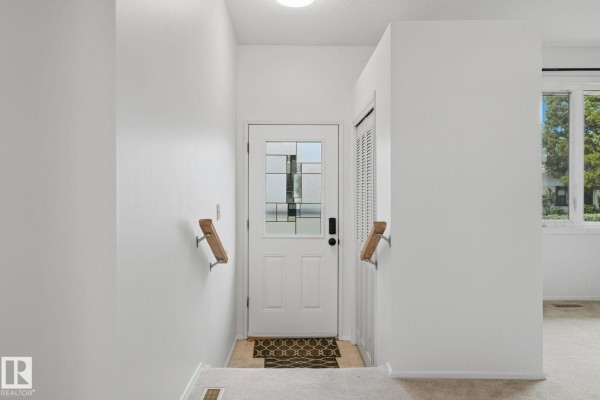 Family room - 14 Brampton St, Spruce Grove, AB T7X1G1 Photo 4