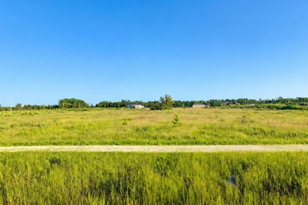 14 Bremaud Drive, La Broquerie, MB R0A0W2 Photo 2