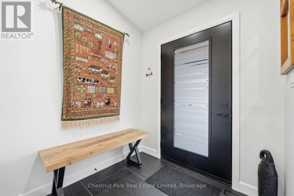 Laundry room - 14 Captains Drive, Prince Edward County, ON K0K2T0 Photo 4