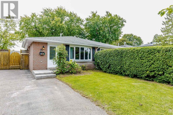 Living room - 14 Carlton Drive, Orangeville, ON L9W2X9 Photo 2