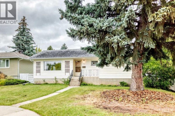 14 Carnarvon Way Nw, Calgary