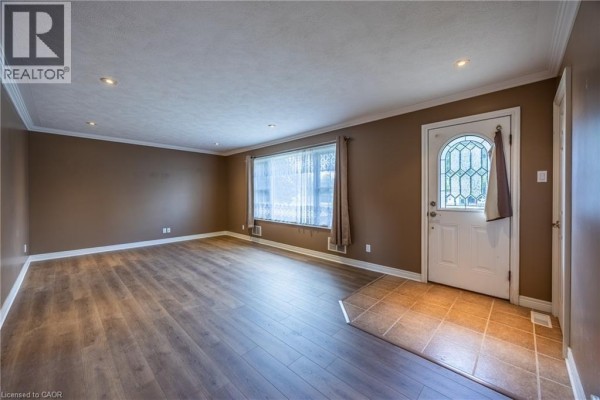 3pc Bathroom - 14 Carrick Street, Hagersville, ON N0A1H0 Photo 2