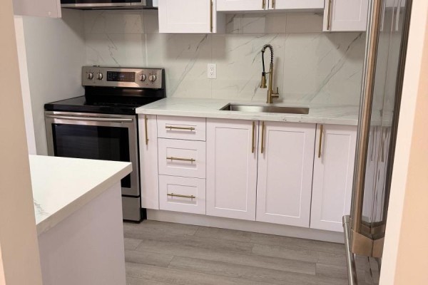 Kitchen - 14 Chaucer Crescent, Barrie, ON L4N4T7 Photo 5