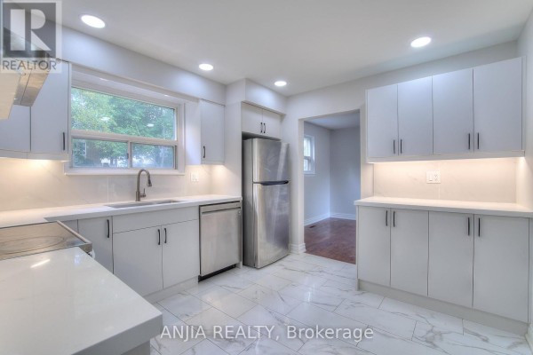 Kitchen - 14 Cherrystone Drive, Toronto, ON M2H1R9 Photo 3