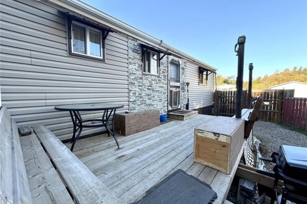 14 Crang's Trailer Court, Shilo, MB R0K2A0 Photo 4