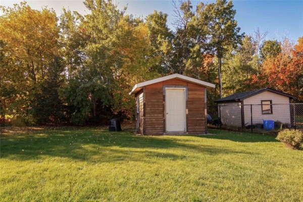 Laundry room - 14 Creekside Drive, Steinbach, MB R5G0A3 Photo 5