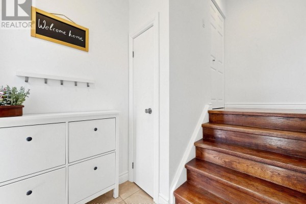 14 Crispin Crescent, Toronto, ON M2R2V7 Photo 5