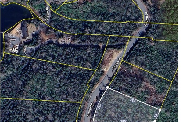 Overhead drone view of wooded lots with property lines demarcated on Crown Drive. - 14 Crown Road, Blind Bay