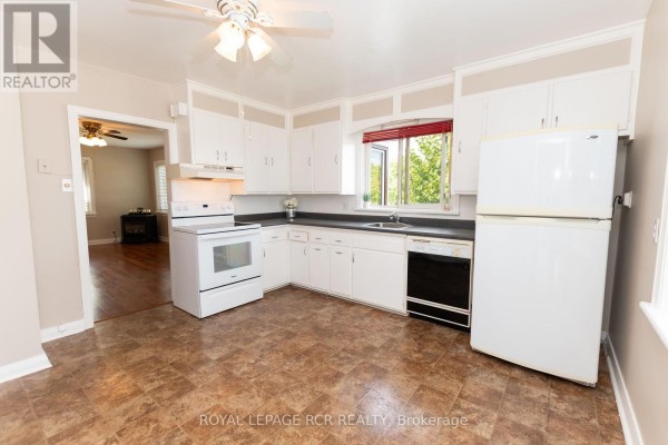 14 Elizabeth Street, Orangeville, ON, photo 3