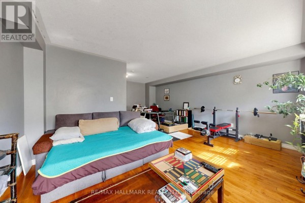 14 Elphick Lane, Toronto, ON M9N4A2 Photo 4