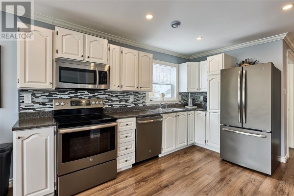 14 Fort Amherst Road, St  John S, NL, photo 2