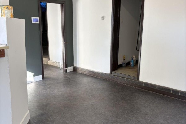 14 Gail Grove, Toronto, ON M9M1M4 Photo 3