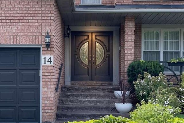 14 Gas Light Crescent, Vaughan, ON L4L8E8 Photo 3