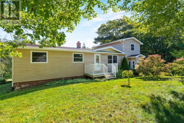 Living room - 14 Gordon Stewart Drive, Williamswood, NS B3V1C6 Photo 3