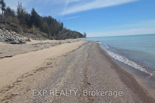 14 Irene Crescent, Bluewater, ON N0M2T0 Photo 4