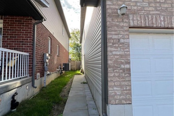 Residential for rent at 14 Iron Gate Street Unit# Lower, Kitchener, ON - MLS® nPMFey