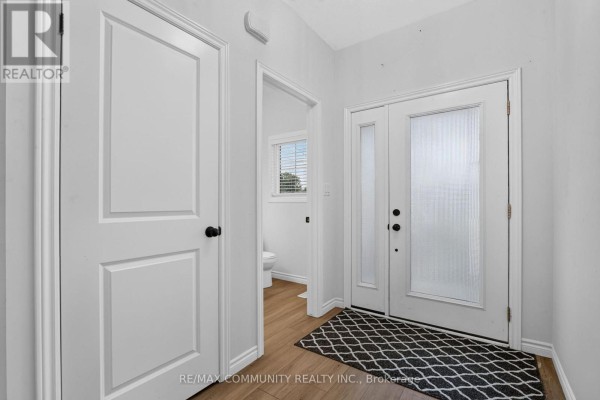 Bedroom 2 - 14 King Street, Fort Erie, ON L2A0C6 Photo 5