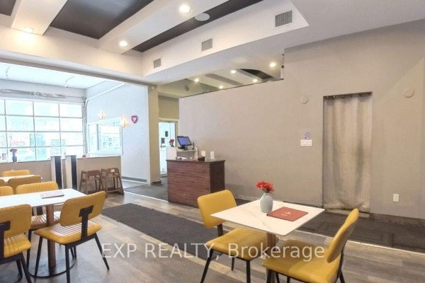 14 King Street W, Oshawa, ON, photo 2