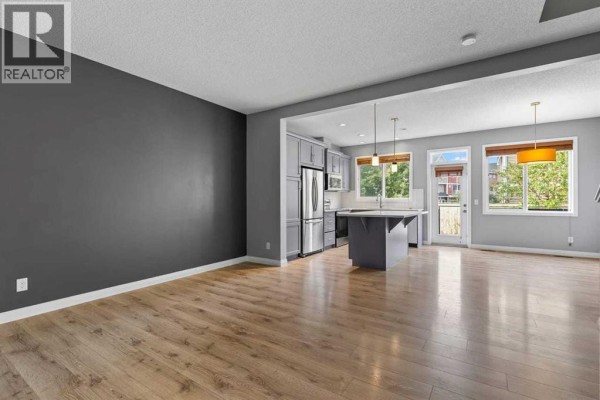 2pc Bathroom - 14 Kingfisher Crescent Se, Airdrie, AB T4A0X5 Photo 5