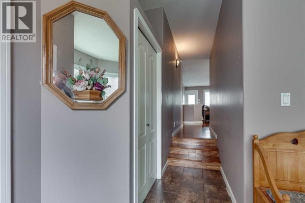 Primary Bedroom - 14 Kingston Drive, Red Deer, AB T4P3P9 Photo 5
