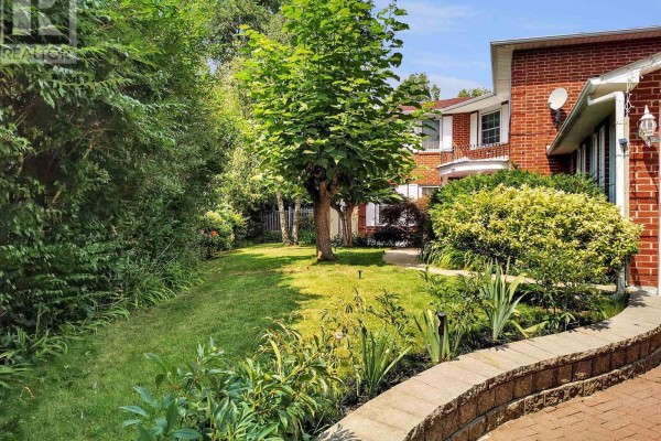 14 Madrid Crescent, Brampton, ON, photo 3