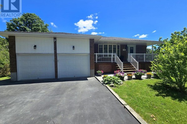 Eating area - 14 Manvers Drive, Kawartha Lakes, ON L0B1K0 Photo 2