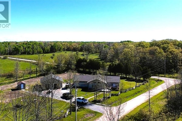 14 Maplewood Trail, Kagawong, ON P0P1J0 Photo 5