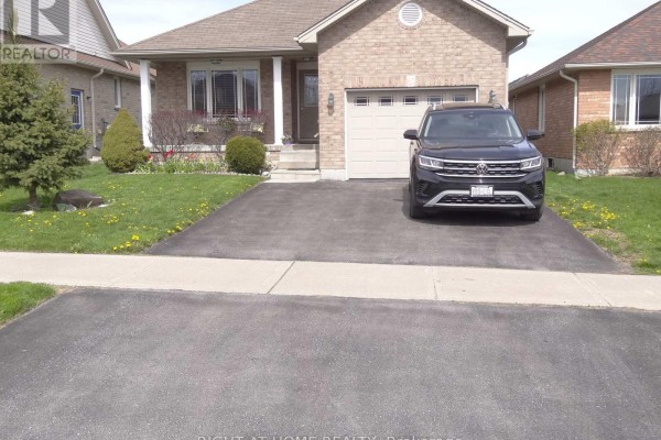 Kitchen - 14 Matchett Crescent, Kawartha Lakes, ON K9V0G8 Photo 3