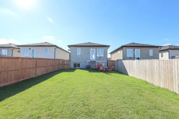Bedroom - 14 Murcar Street, Niverville, MB R0A0A2 Photo 5