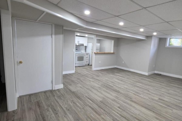 14 Northwood Drive, Brampton, ON L6X2L2 Photo 4