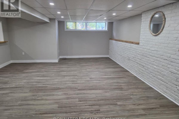 14 Northwood Drive, Brampton, ON L6X2L2 Photo 5