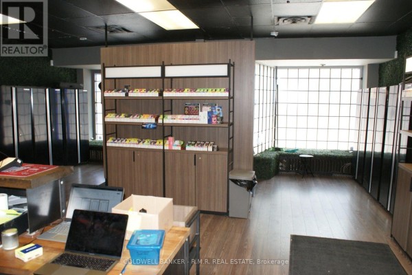 14 Ontario Street, Oshawa, ON, photo 2