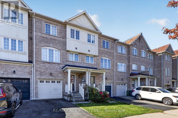 Family room - 14 Pilkington Drive, Toronto, ON M1L0B7 Photo 3
