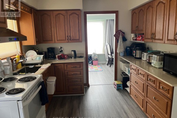 14 Pringle Avenue, Markham, ON L3P2P4 Photo 4