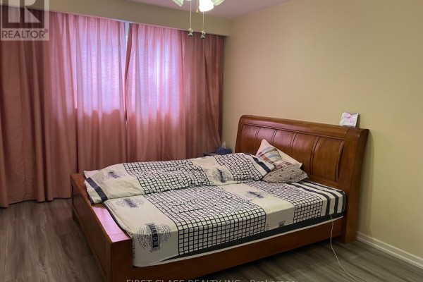 14 Pringle Avenue, Markham, ON L3P2P4 Photo 5