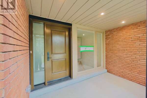 14 Rollscourt Drive, Toronto, ON M2L1X5 Photo 3
