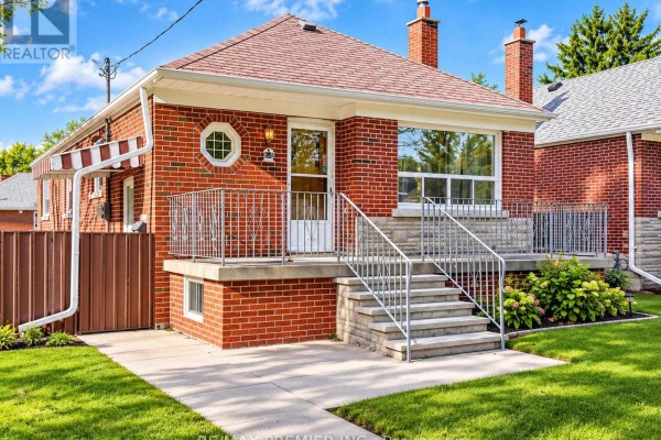 14 Shaneen Boulevard, Toronto