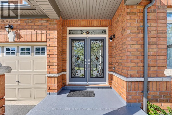 Eating area - 14 Shiner Drive, Richmond Hill, ON L4E4V5 Photo 5