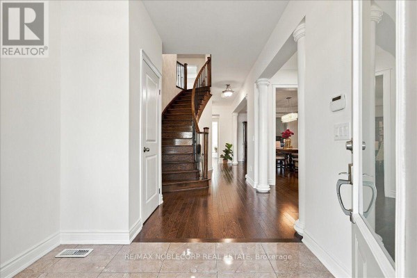 14 Solstice Street, Brampton, ON L6P3T9 Photo 5