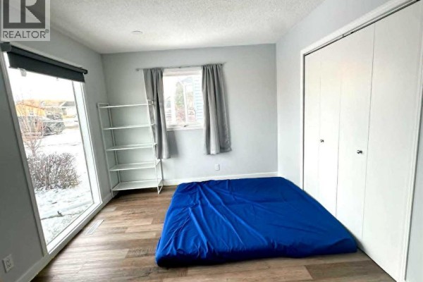 Bedroom - 14 Spruce Drive, Drumheller, AB T0J0Y7 Photo 4