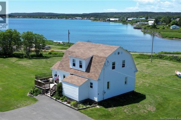 2pc Bathroom - 14 Thoroughfare Road, Grand Manan, NB E5G1G6 Photo 2