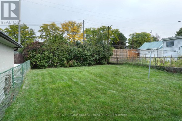 14 Thurrock Road, Toronto, ON M3L1P6 Photo 4