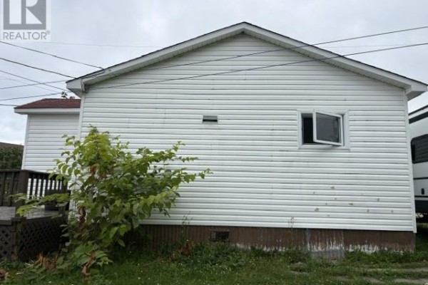 Living room - 14 Townview Road, Stephenville, NL A2N2J5 Photo 4