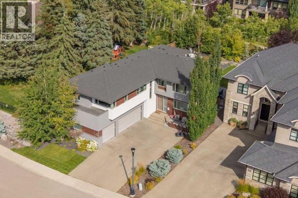 Den - 14 Wexford Way Sw, Calgary, AB T3H0H1 Photo 2