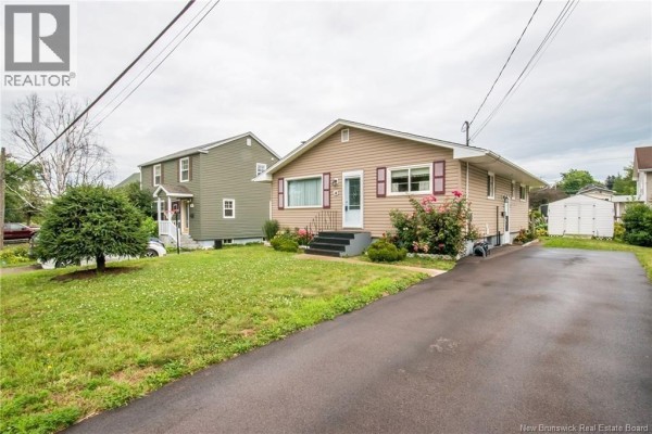 14 Wilmot Avenue, Riverview, NB, photo 2