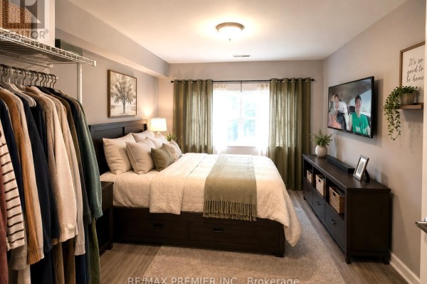 Primary Bedroom - 140 - 254 John Garland Boulevard, Toronto, ON M9V1N8 Photo 4