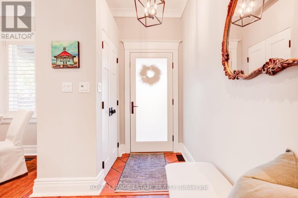Dining room - 140 Bingham Avenue, Toronto, ON M4E3R3 Photo 4