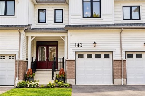 3pc Bathroom - 140 Forestwalk Street, Kitchener, ON N2R0S9 Photo 2