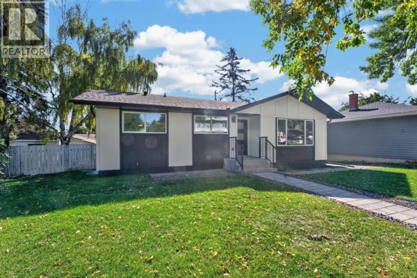 Bedroom - 140 Fyffe Road Se, Calgary, AB T2H1C1 Photo 3